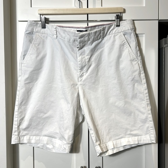 Tommy Hilfiger 10" Bermuda Stretch Shorts White Women’s Size 18 - Picture 12 of 14